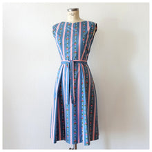 Charger l'image dans la galerie, 1950s 1960s - DEADSTOCK - Adorable Roseprint Cotton Dress - W27 (68cm)