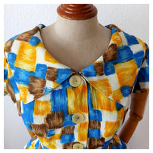 Charger l'image dans la galerie, 1950s - Fabulous Abstract Shawl Collar Dress - W28 (72cm)