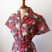 Charger l'image dans la galerie, 1950s 1960s - DEADSTOCK, Paris - Gorgeous Satin Dress - W29 (74cm)