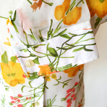 Laden Sie das Bild in den Galerie-Viewer, 1970s - ANDRÉ BER, France - Deadstock - Smoked Cotton Blouse - Sz. Medium