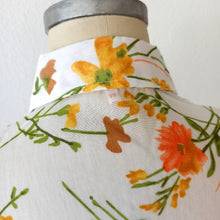 Laden Sie das Bild in den Galerie-Viewer, 1970s - ANDRÉ BER, France - Deadstock - Smoked Cotton Blouse - Sz. Medium