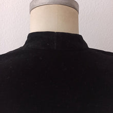 Charger l'image dans la galerie, 1950s - Stunning Beaded Velvet Satin Night Dress - W30 (76cm)