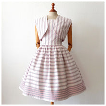 Charger l'image dans la galerie, 1950s - Adorable Cotton Bolero Dress - W29 (74cm)