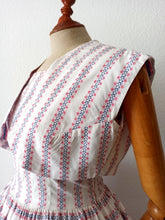 Charger l'image dans la galerie, 1950s - Adorable Cotton Bolero Dress - W29 (74cm)