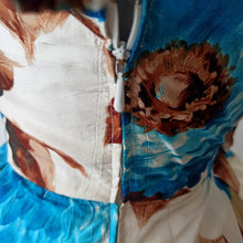 Charger l'image dans la galerie, 1950s - Stunning Floral Silk Dress - W26 (66cm)
