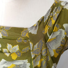 Charger l'image dans la galerie, 1940s 1950s - Gorgeous Green Floral Dress - W32 (82cm)