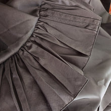 Charger l'image dans la galerie, 1950s - Stunning Beaded Velvet Satin Night Dress - W30 (76cm)