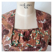 Cargar imagen en el visor de la galería, 1950s - Gorgeous French Abstract Floral Cotton Dress - W34 (86cm)