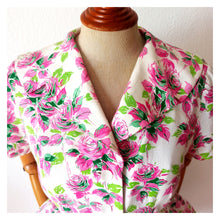 Carica l'immagine nel visualizzatore di Gallery, 1950s - Adorable Roseprint Rayon Dress - W26 (66cm)