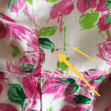 Carica l'immagine nel visualizzatore di Gallery, 1950s - Adorable Roseprint Rayon Dress - W26 (66cm)