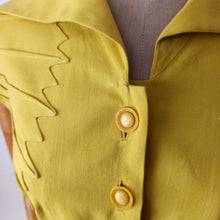 Cargar imagen en el visor de la galería, 1940s 1950s - Outstanding French Couture Linen Dress  - W31.5/32 (80/82cm)