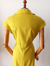 Cargar imagen en el visor de la galería, 1940s 1950s - Outstanding French Couture Linen Dress  - W31.5/32 (80/82cm)