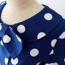 Charger l'image dans la galerie, 1950s 1960s - Adorable German Bow Neckline Dress - W26 (66cm)