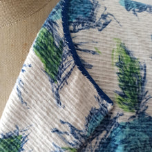 Charger l'image dans la galerie, 1950s - Spectacular French Blue Roseprint Dress - W27 (68cm)