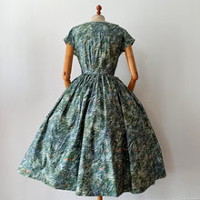 Charger l'image dans la galerie, 1940s 1950s - RENÉE FLEURENCE, France - Zipper Front Couture Dress  - W25 (64cm)