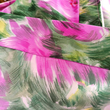 Laden Sie das Bild in den Galerie-Viewer, 1950s 1960s - Stunning Floral Satin Dress - W33 (84cm)