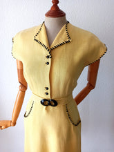 Cargar imagen en el visor de la galería, 1940s - Stunning Black & Yellow French Linen Dress - W26 (66cm)