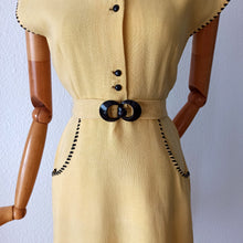 Cargar imagen en el visor de la galería, 1940s - Stunning Black & Yellow French Linen Dress - W26 (66cm)