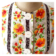 Charger l'image dans la galerie, 1950s - CONFEZIONI DOREA, Italy - Lovely Floral Print Dress - W26 (66cm)