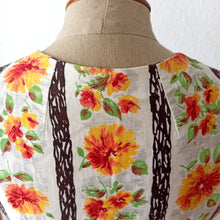 Charger l'image dans la galerie, 1950s - CONFEZIONI DOREA, Italy - Lovely Floral Print Dress - W26 (66cm)