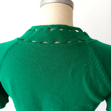 Charger l'image dans la galerie, 1950s 1960s - Gorgeous Green Soft Wool Knit Top - Sz. S/M