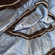 Laden Sie das Bild in den Galerie-Viewer, 1950s - Stunning French Black Embroidery Dress - W28 (70cm)