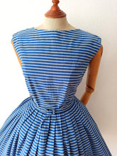Charger l'image dans la galerie, 1950s - MARIE BONHEUR, Paris - Iconic Stripes Cotton Dress - W24 (60cm)