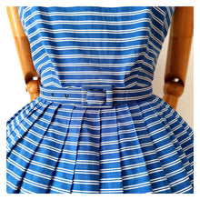 Charger l'image dans la galerie, 1950s - MARIE BONHEUR, Paris - Iconic Stripes Cotton Dress - W24 (60cm)