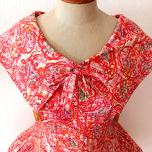 Charger l'image dans la galerie, 1950s - Spectacular French Shawl Collar Cotton Dress - W31 (78cm)