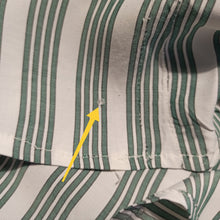 Charger l'image dans la galerie, 1950s - Adorable Green Striped Rayon Blouse - W31 (80cm)