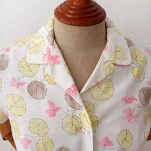 Charger l'image dans la galerie, 1950s - FRANCE - Adorable Leaves Print Puffed Sleeves Dress - W26 (66cm)