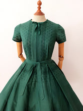 Charger l'image dans la galerie, 1950s 1960s - Adorable Forest Green Cotton Dress - W27 (68cm)