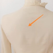 Cargar imagen en el visor de la galería, 1940s - Exquisite Handmade French Silk Sheer Blouse - W31 (80cm)