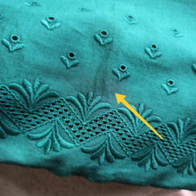 Charger l'image dans la galerie, 1950s 1960s - Adorable Forest Green Cotton Dress - W27 (68cm)