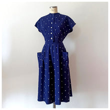 Charger l'image dans la galerie, 1940s - Iconic French Navy Blue Dotted Cotton Dress - W29 (74cm)