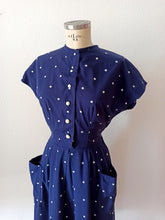 Charger l'image dans la galerie, 1940s - Iconic French Navy Blue Dotted Cotton Dress - W29 (74cm)