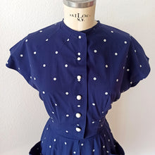 Charger l'image dans la galerie, 1940s - Iconic French Navy Blue Dotted Cotton Dress - W29 (74cm)