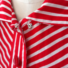 Cargar imagen en el visor de la galería, 1940s - Iconic Candy Cane Striped Cotton Dress - W27 (68cm)