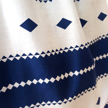 Charger l'image dans la galerie, 1950s - Fabulous Diamonds Cotton Dress - W32 (82cm)