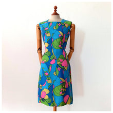 Load image into Gallery viewer, 1960s - Gorgeous Abstract Floral Rayon Dress - W33 (84cm)
