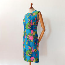 Load image into Gallery viewer, 1960s - Gorgeous Abstract Floral Rayon Dress - W33 (84cm)