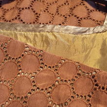 Laden Sie das Bild in den Galerie-Viewer, 1960s - Stunning Brown Cotton Bolero Dress - W28 (72cm)