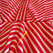Cargar imagen en el visor de la galería, 1940s - Iconic Candy Cane Striped Cotton Dress - W27 (68cm)