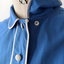 Cargar imagen en el visor de la galería, 1950s - BELLATIL, Paris - Adorable Peter Pan Collar Blouse - W35 (90cm)