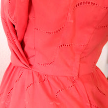 Charger l'image dans la galerie, 1950s 1960s - Stunning Coral Cotton Dress - W28 (72cm)
