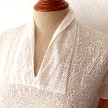 Charger l'image dans la galerie, 1950s - Lovely See-through Smoked Cotton Wedding Dress - W30 (76cm)