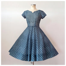 Charger l'image dans la galerie, 1950s - Stunning See-Through Cotton Leaves Dress - W27 (68cm)