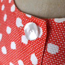 Charger l'image dans la galerie, 1950s 1960s - Adorable Pockets Textured Cotton Dress - W27.5 (70cm)