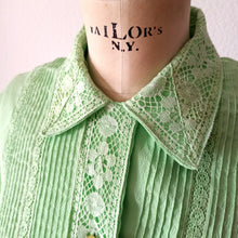 Load image into Gallery viewer, 1950s - CAROL BRENT, USA - Adorable Apple Green Dress - W30 (76cm)