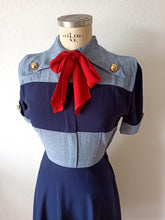 Cargar imagen en el visor de la galería, 1940s - Gorgeous Lilac Blue Gabardine Rayon Dress - W26 (66cm)
